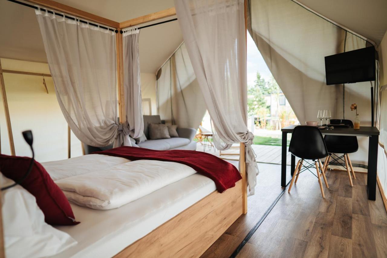 Hotel Lakeside Petzen Glamping Unterlibitsch Exteriér fotografie